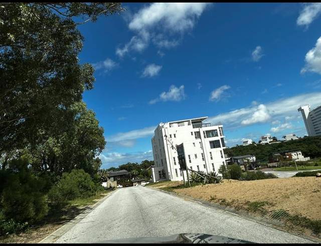 LAND FOR SALE IN SUMMERSTRAND